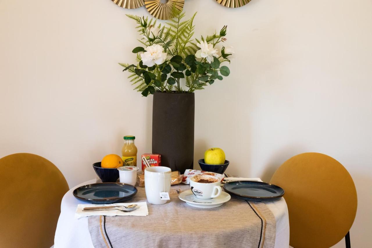 Palazzo Il Convento Luxury Umberto I Bed & Breakfast Naples Exterior photo
